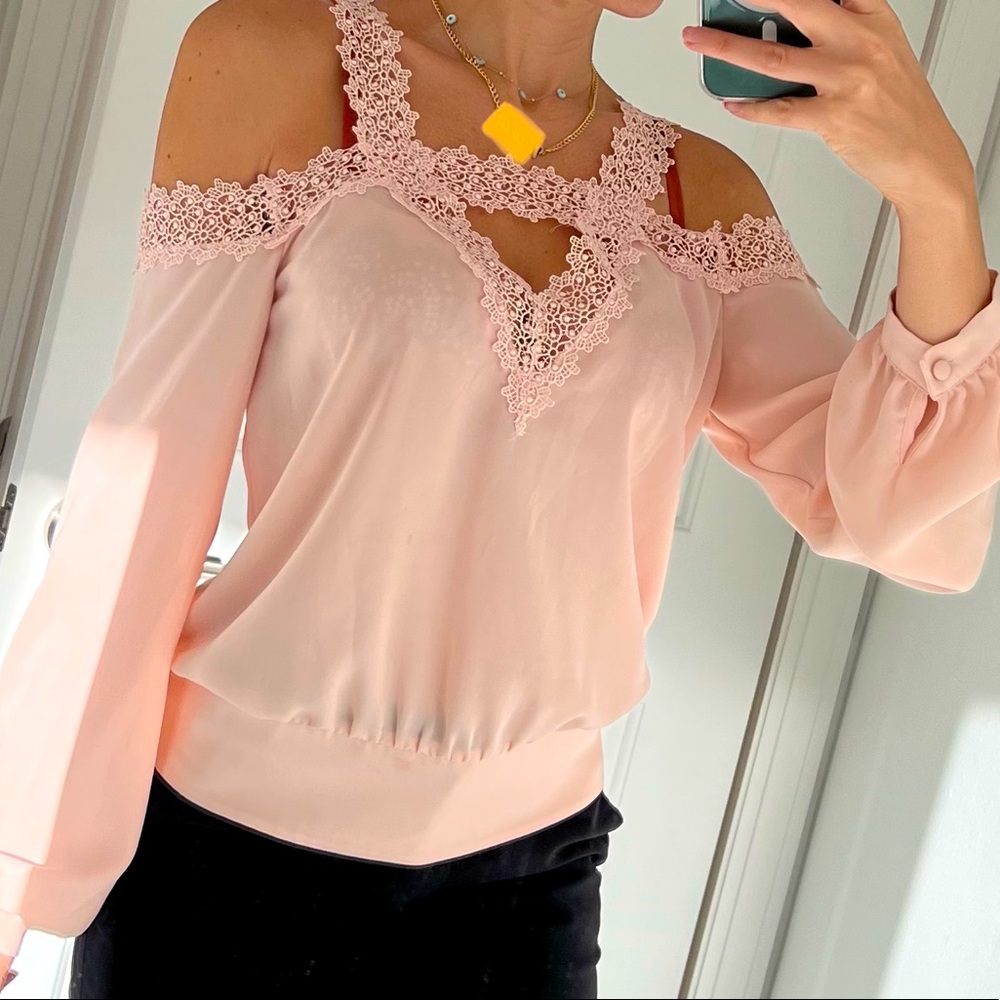 BEBE Fashion Top